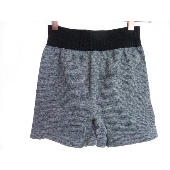 NWOT Free People Movement Prajna Shorts Bike Shorts Spandex Gray Ribbed Workout - Picture 1 of 6